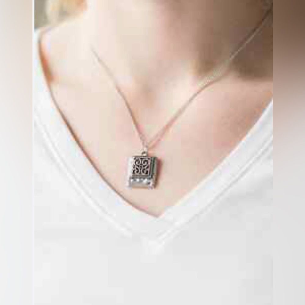 Gold love Necklace
